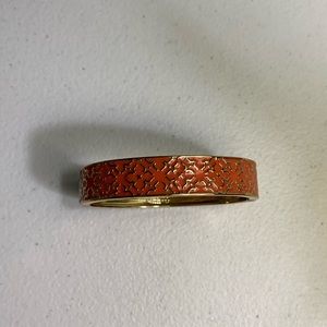 Avon Lacy Hinged Bangle